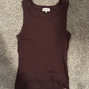 Evereve Micheal stars tank top 
Size small